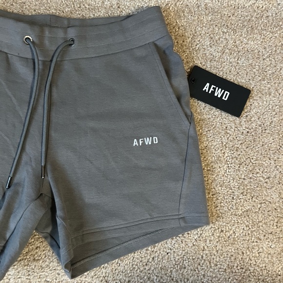 Alpha Forward Sweat Shorts NWT - Picture 7 of 13
